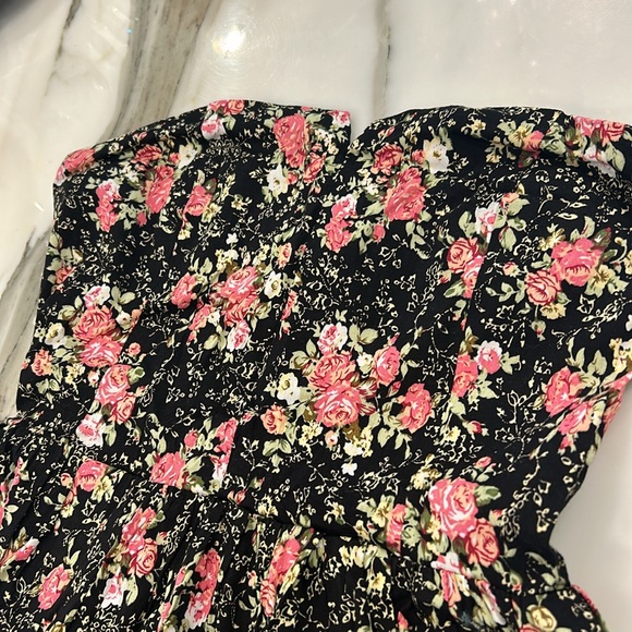 Floral Strapless Dress with Crinoline Under Skirt-M - Picture 3 of 9